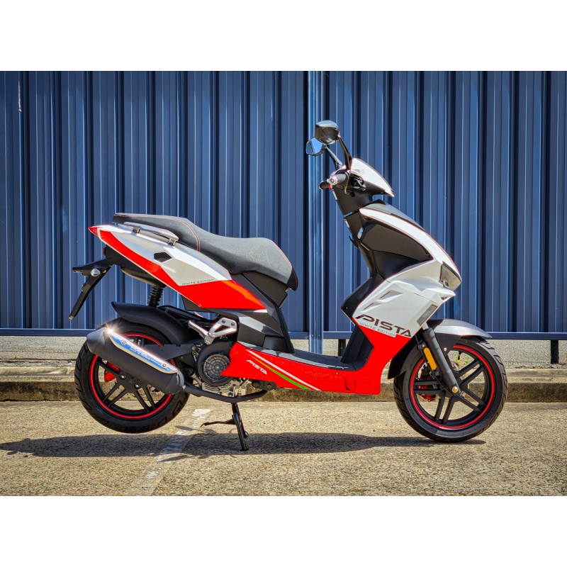 PISTA_125_EFI_2021_FLAME_20221117_001.jpg