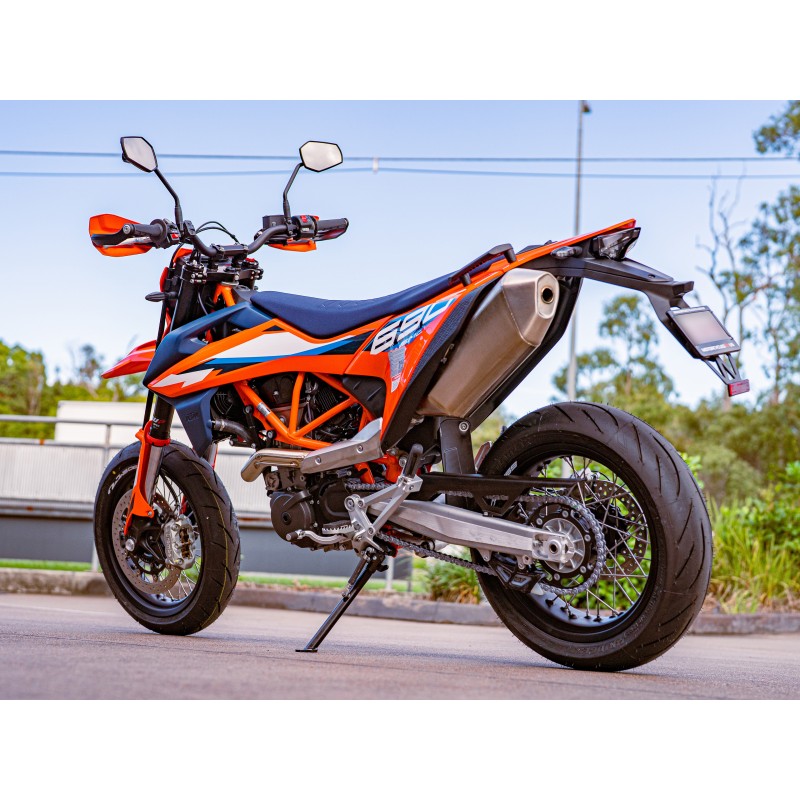 KTM_690_SMCR_20230404_003_NOPLATE.jpeg